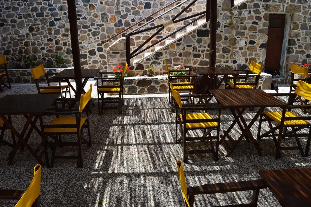 Mandrákion 罗曼特佐旅馆酒店 外观 照片
