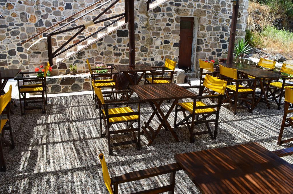 Mandrákion 罗曼特佐旅馆酒店 外观 照片